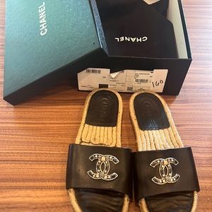 Chanel slides